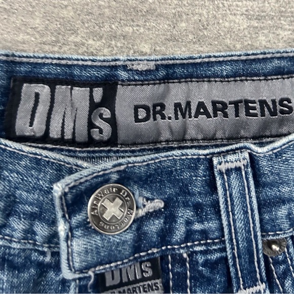 Dr. Martens Shorts Size 3/4 - Picture 2 of 2